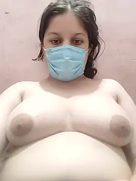Cute hotzara online show from July 10, 2026, 7:01 am