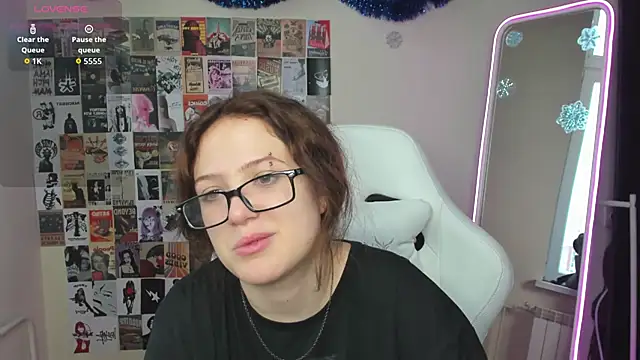 Anora Miller online show from January 7, 2026, 9:01 am