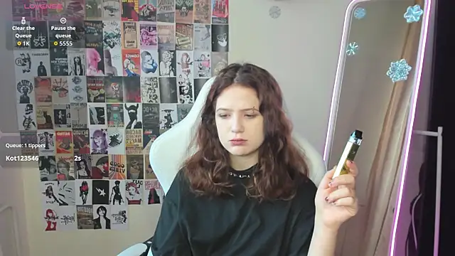 Anora Miller online show from January 8, 2026, 8:27 am