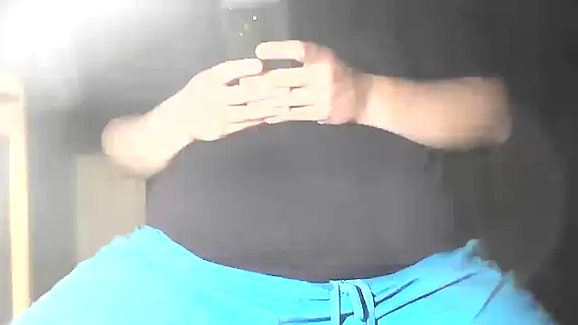 bigcumfrench online show from April 17, 2026, 5:21 am