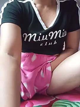 Lyly sexyy online show from May 18, 2026, 7:58 am