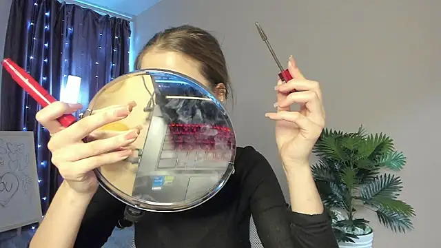 Aurora Glow21 online show from February 17, 2026, 4:20 am