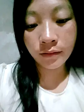 Snapshot of Micky_baby chatting on April 18, 2026, 10:43 pm Micky baby online show from April 18, 2026, 10:43 pm
