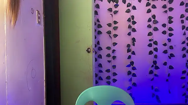 Snapshot of Pretty_moccha chatting on January 13, 2026, 8:52 am Pretty moccha online show from January 13, 2026, 8:52 am