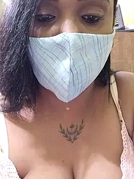 Snapshot of Dharshini98 chatting on January 6, 2026, 11:58 am Dharshini98 online show from January 6, 2026, 11:58 am