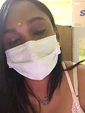 Snapshot of Dharshini98 chatting on January 14, 2026, 1:44 am Dharshini98 online show from January 14, 2026, 1:44 am