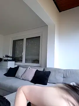 Snapshot of Lilly_hase chatting on November 17, 2025, 9:37 am Lilly hase online show from November 17, 2025, 9:37 am