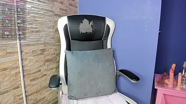 Julia roberss online show from December 3, 2025, 3:14 am