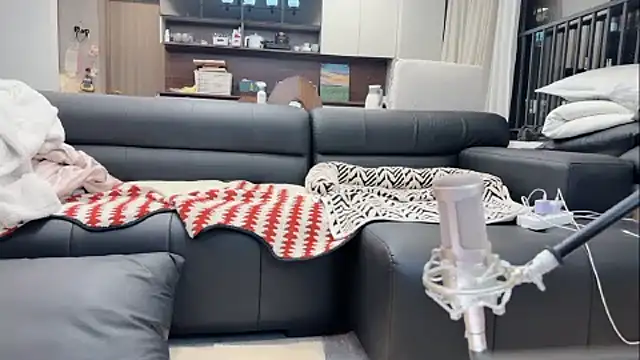 Butterbear online show from January 8, 2026, 12:29 pm