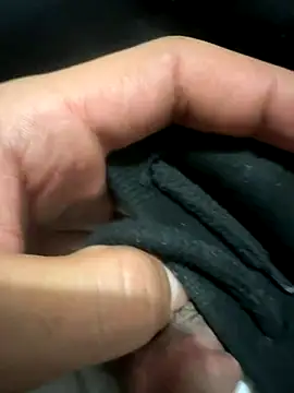 Snapshot of kangro_80 chatting on December 16, 2025, 8:36 pm kangro 80 online show from December 16, 2025, 8:36 pm