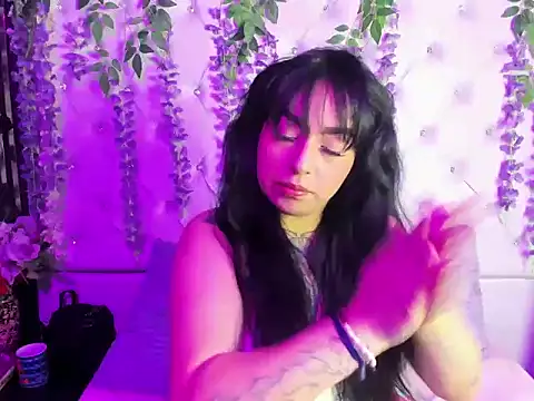 DashaMiller  online show from January 16, 2026, 2:43 pm