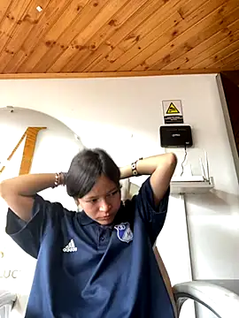 ninffa 18 online show from November 13, 2025, 8:08 pm