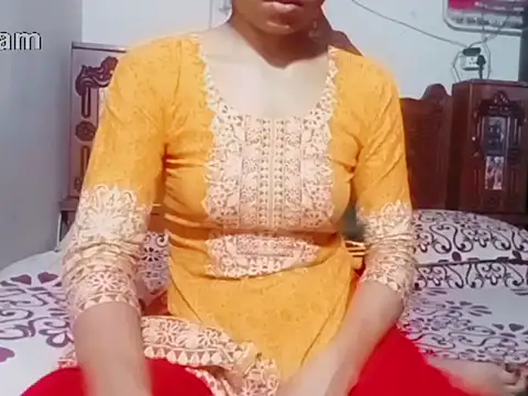 Snapshot of Hor-reka chatting on December 18, 2025, 10:43 am Hor-reka online show from December 18, 2025, 10:43 am