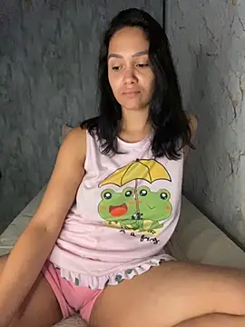 carolsapequinha online show from November 26, 2025, 12:28 pm