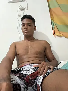 Snapshot of SeductivoX chatting on November 27, 2025, 1:07 am SeductivoX online show from November 27, 2025, 1:07 am