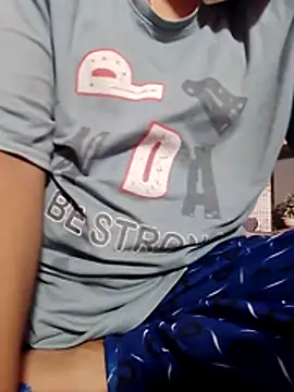 isha sharma2002 online show from May 19, 2026, 4:02 pm