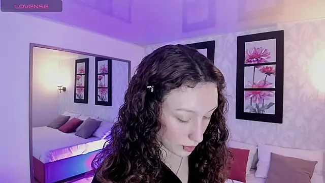 Martina 077 online show from December 2, 2025, 12:10 pm