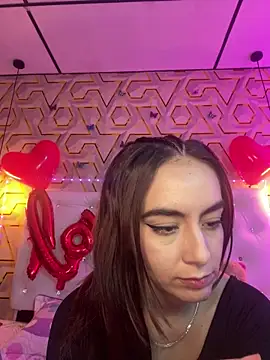 Snapshot of MelanyyJhonson15 chatting on February 16, 2026, 2:40 am MelanyyJhonson15 online show from February 16, 2026, 2:40 am