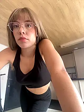 Snapshot of Abbiejohnson chatting on December 1, 2025, 4:34 pm Abbiejohnson online show from December 1, 2025, 4:34 pm