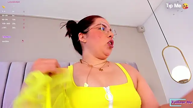 Snapshot of AnnaNoval_10 chatting on February 19, 2026, 12:56 pm AnnaNoval 10 online show from February 19, 2026, 12:56 pm