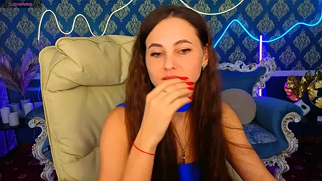 Snapshot of LayllaStarr chatting on December 4, 2025, 6:44 am LayllaStarr online show from December 4, 2025, 6:44 am