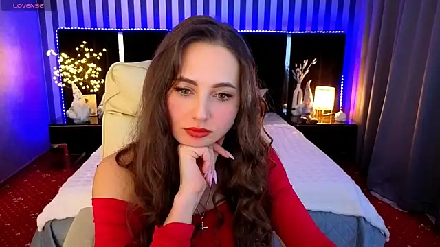 Snapshot of LayllaStarr chatting on December 18, 2025, 2:01 pm LayllaStarr online show from December 18, 2025, 2:01 pm