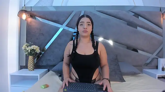 Snapshot of Sammy_Gomez_ chatting on November 18, 2025, 7:29 pm Sammy Gomez online show from November 18, 2025, 7:29 pm