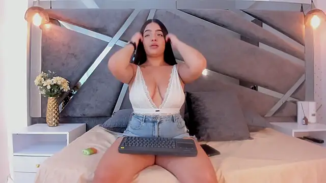 Snapshot of Sammy_Gomez_ chatting on November 20, 2025, 8:08 pm Sammy Gomez online show from November 20, 2025, 8:08 pm