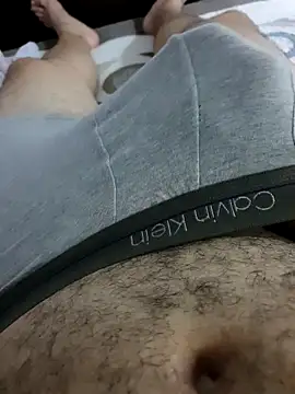 julianlondo111 online show from November 13, 2025, 5:17 am