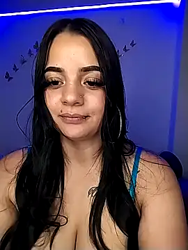 Luna Scarllet online show from April 7, 2026, 3:29 am