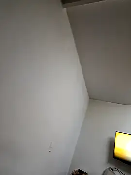 Kasandraloves online show from December 2, 2025, 7:25 am