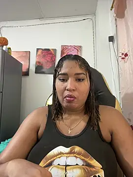 morena-2025 online show from June 20, 2026, 11:40 pm