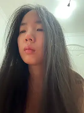 TinyBabe online show from March 3, 2026, 1:06 pm