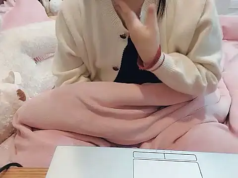 Snapshot of Kass8386 chatting on December 14, 2025, 3:06 pm Kass8386 online show from December 14, 2025, 3:06 pm