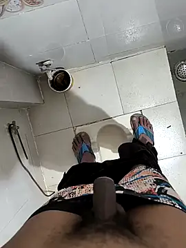 Ritik143jhil online show from November 17, 2025, 12:11 pm