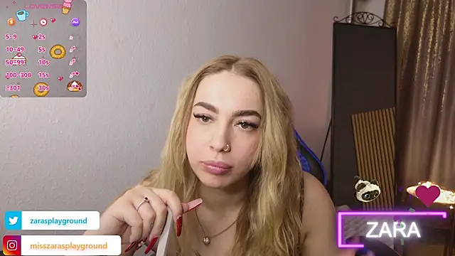 Snapshot of ZarasPlayground chatting on April 2, 2026, 6:38 pm ZarasPlayground online show from April 2, 2026, 6:38 pm