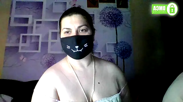 Snapshot of honey_sweet_couple chatting on January 15, 2026, 4:33 pm honey sweet couple online show from January 15, 2026, 4:33 pm