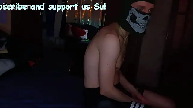 Snapshot of honey_sweet_couple chatting on February 20, 2026, 5:35 pm honey sweet couple online show from February 20, 2026, 5:35 pm