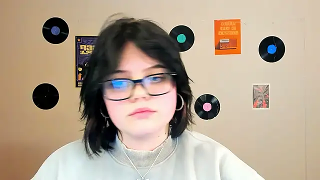 Snapshot of lika_pop chatting on February 3, 2026, 7:52 pm lika pop online show from February 3, 2026, 7:52 pm