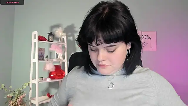 Snapshot of lika_pop chatting on March 1, 2026, 7:49 pm lika pop online show from March 1, 2026, 7:49 pm