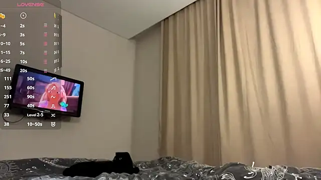 CleoSayres online show from November 13, 2025, 4:39 pm