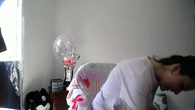 Snapshot of eva_rushh chatting on February 12, 2026, 4:35 pm eva rushh online show from February 12, 2026, 4:35 pm