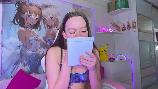 CheekySashaCharm online show from May 3, 2026, 6:41 am