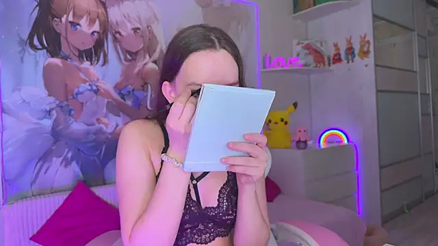 CheekySashaCharm online show from July 4, 2026, 7:03 am