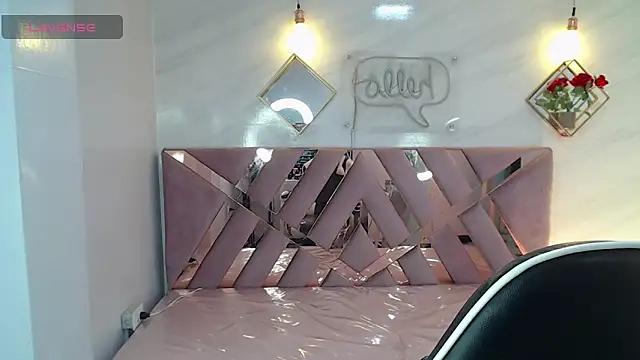 Evy Luxx v online show from December 19, 2025, 3:46 am