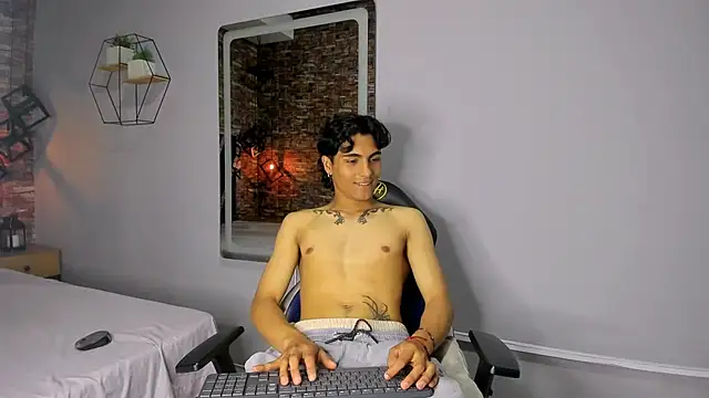 Snapshot of MattFiore chatting on December 13, 2025, 8:36 pm MattFiore online show from December 13, 2025, 8:36 pm