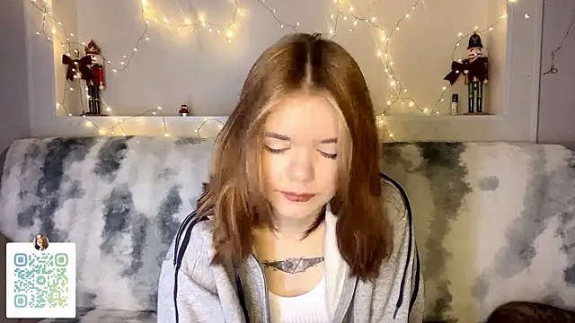 Snapshot of ZealousCulex chatting on February 10, 2026, 8:57 pm ZealousCulex online show from February 10, 2026, 8:57 pm