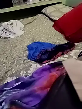 Snapshot of Aahana_Shanura chatting on February 16, 2026, 7:32 pm Aahana Shanura online show from February 16, 2026, 7:32 pm