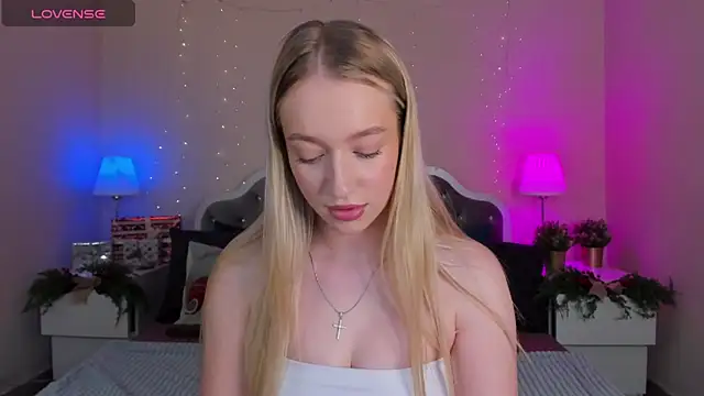 Snapshot of elldiana chatting on January 6, 2026, 1:53 am elldiana online show from January 6, 2026, 1:53 am