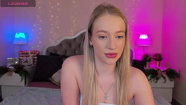 Snapshot of elldiana chatting on January 7, 2026, 1:30 am elldiana online show from January 7, 2026, 1:30 am